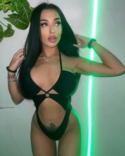 Фото проститутки Карина №1 в городе Ижевск